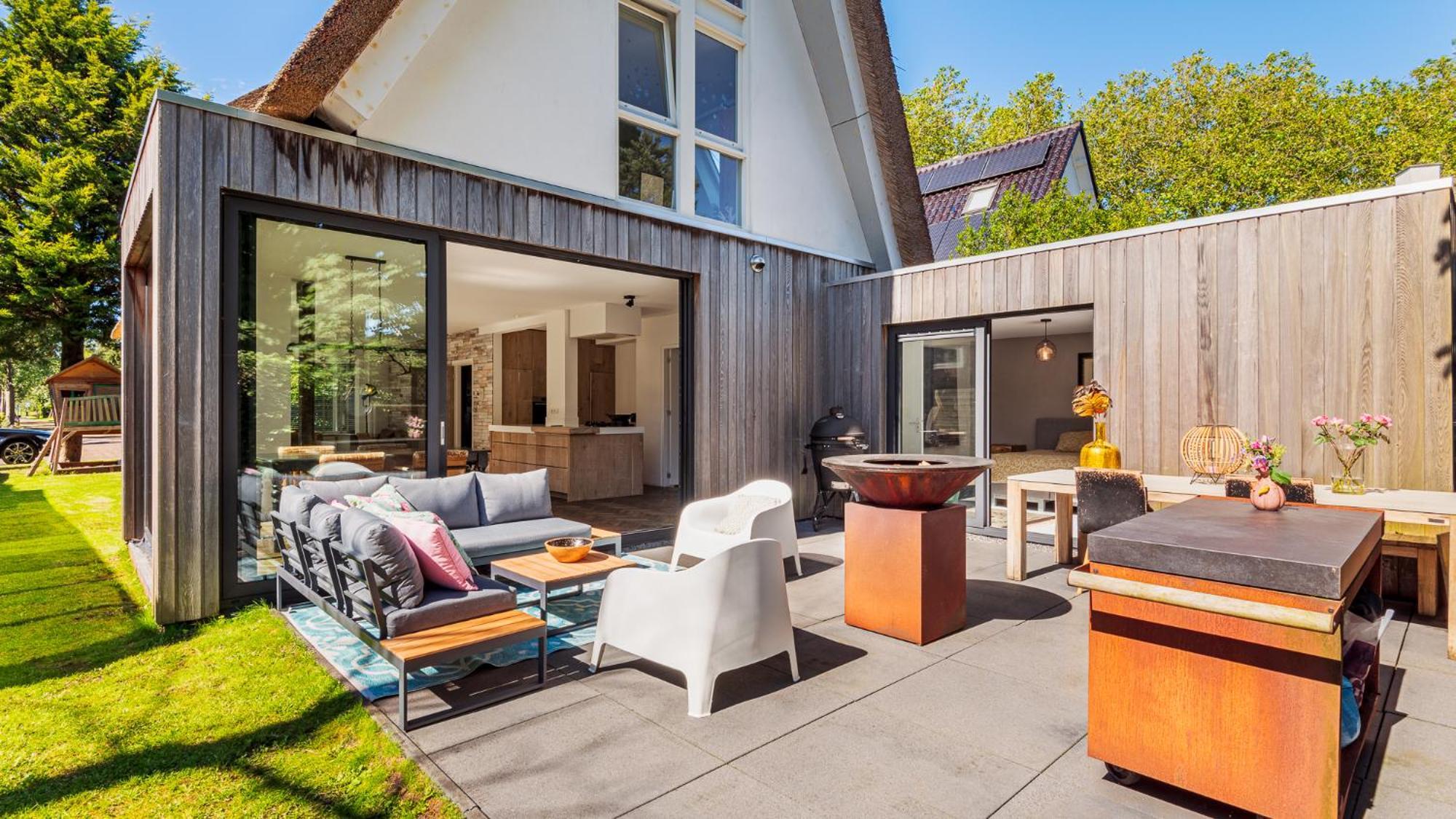 Emma'S Atelier Bed & Breakfast แบร์เคน ภายนอก รูปภาพ